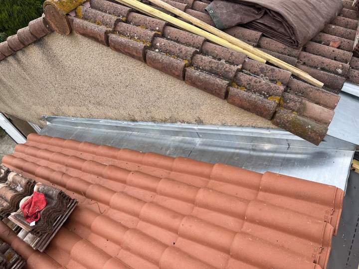 Nettoyage pour une toiture comme neuve.